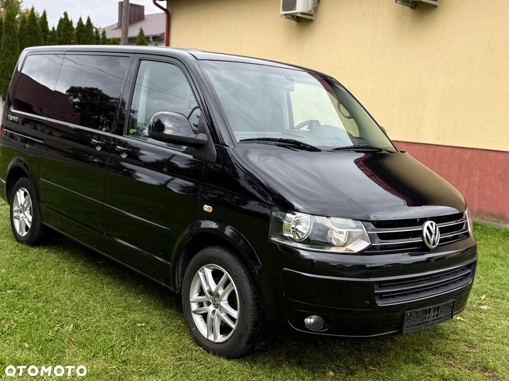 Volkswagen Multivan - 11