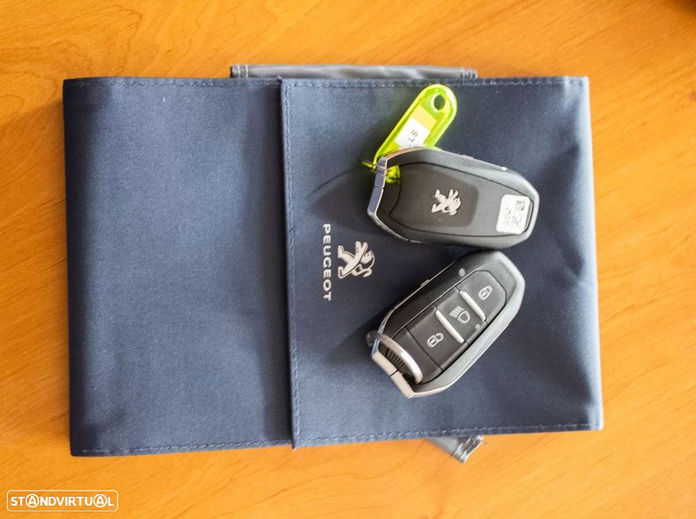 Peugeot e-2008 50 kWh Allure Pack - 44