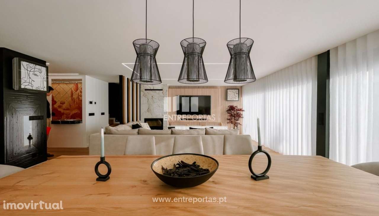 Venda de extraordinária moradia V3 de Luxo, Alvarães, Viana do Caste - Grande imagem: 4/43