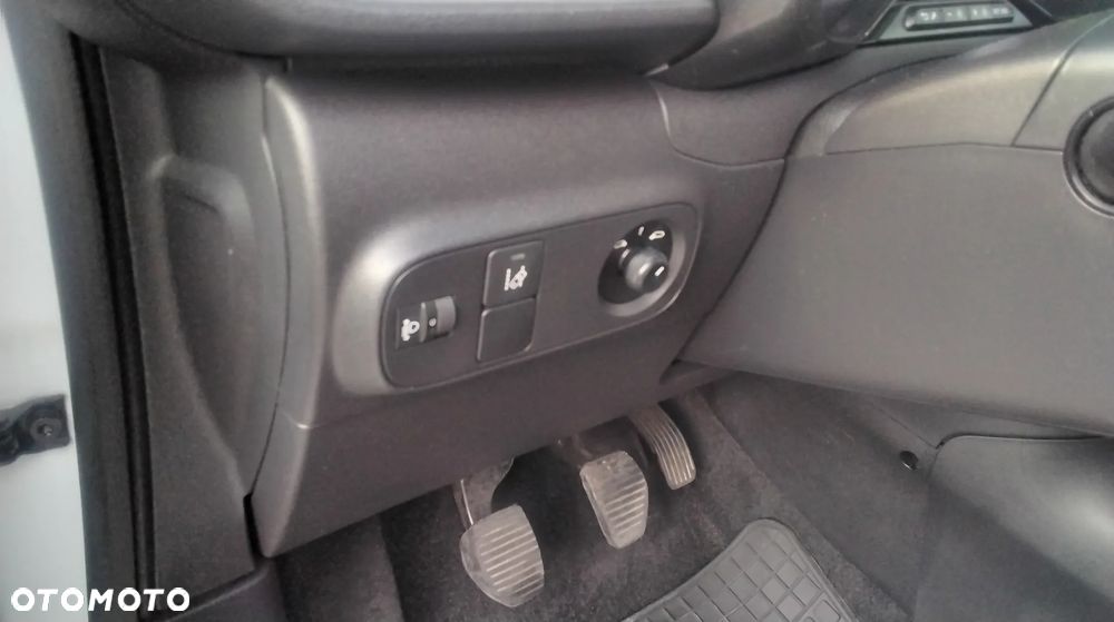 Citroën C3 Pure Tech 68 FEEL - 15