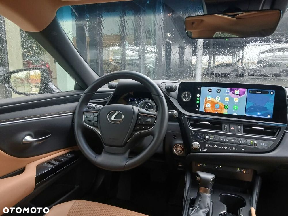 Lexus ES 300h Business Edition - 5