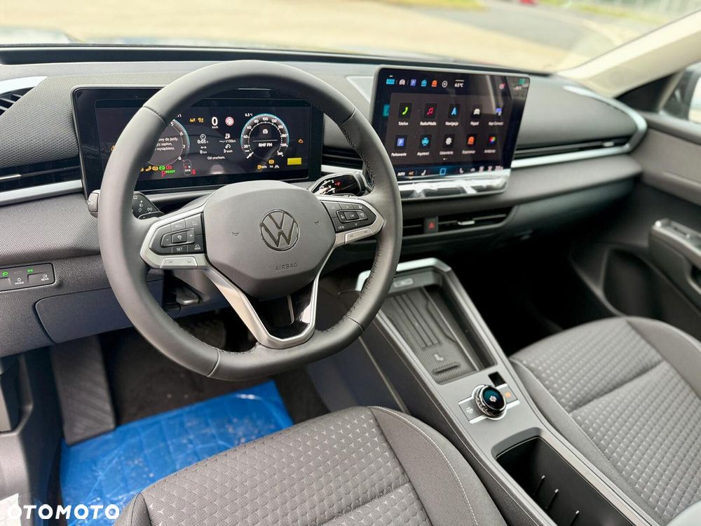 Volkswagen T-Roc - 11