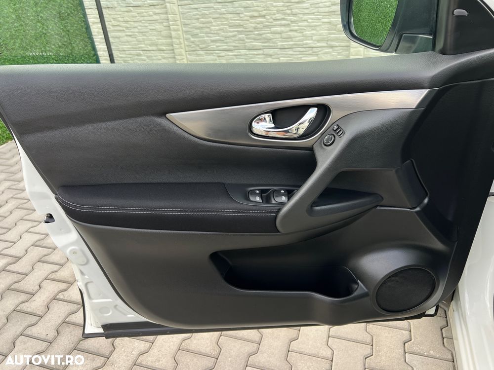 Nissan Qashqai 1.5 DCI TEKNA - 17