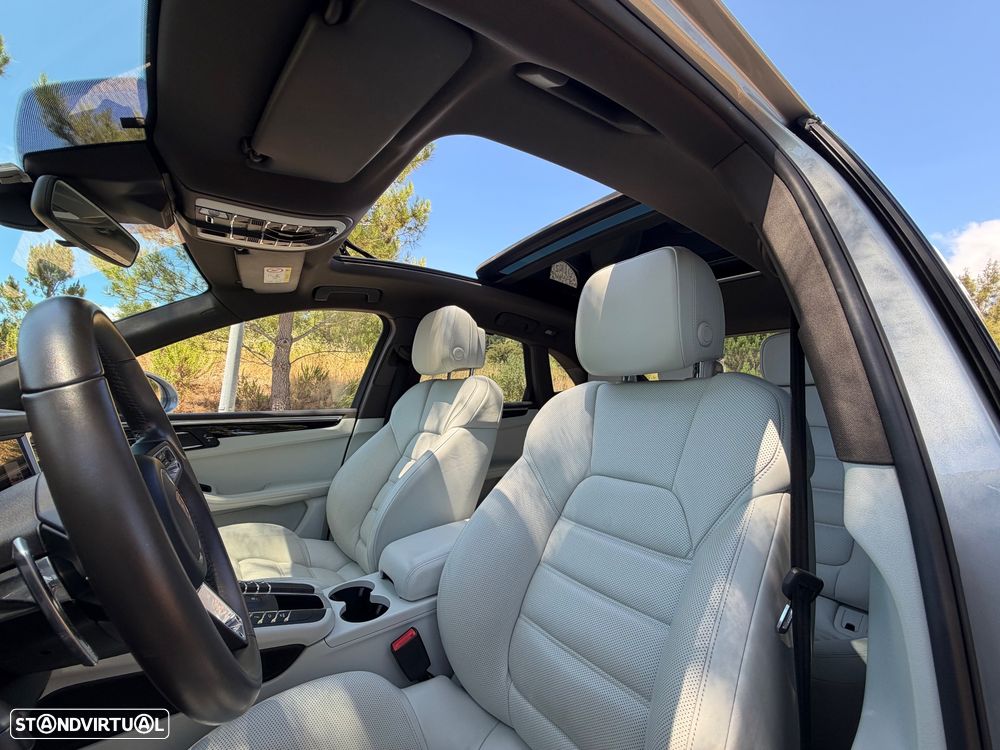 Porsche Macan S - 22