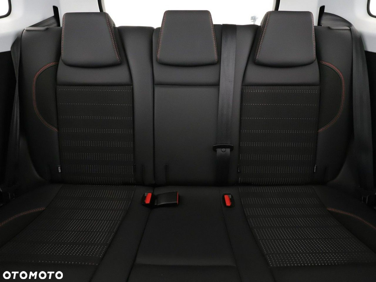 Peugeot 2008 PureTech 110 Stop&Start EAT6 GT-Line Edition - 18