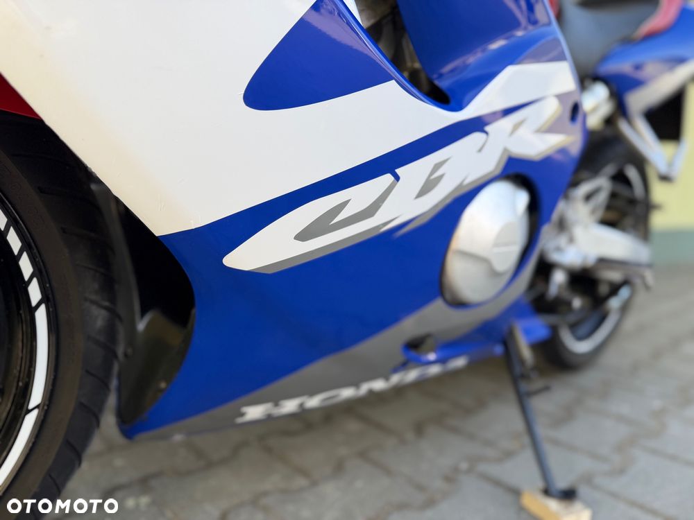 Honda CBR - 31