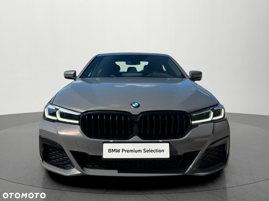 BMW Seria 5 530d xDrive mHEV sport - 23