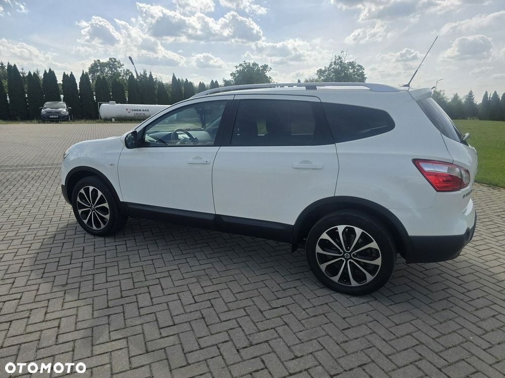 Nissan Qashqai+2 - 15