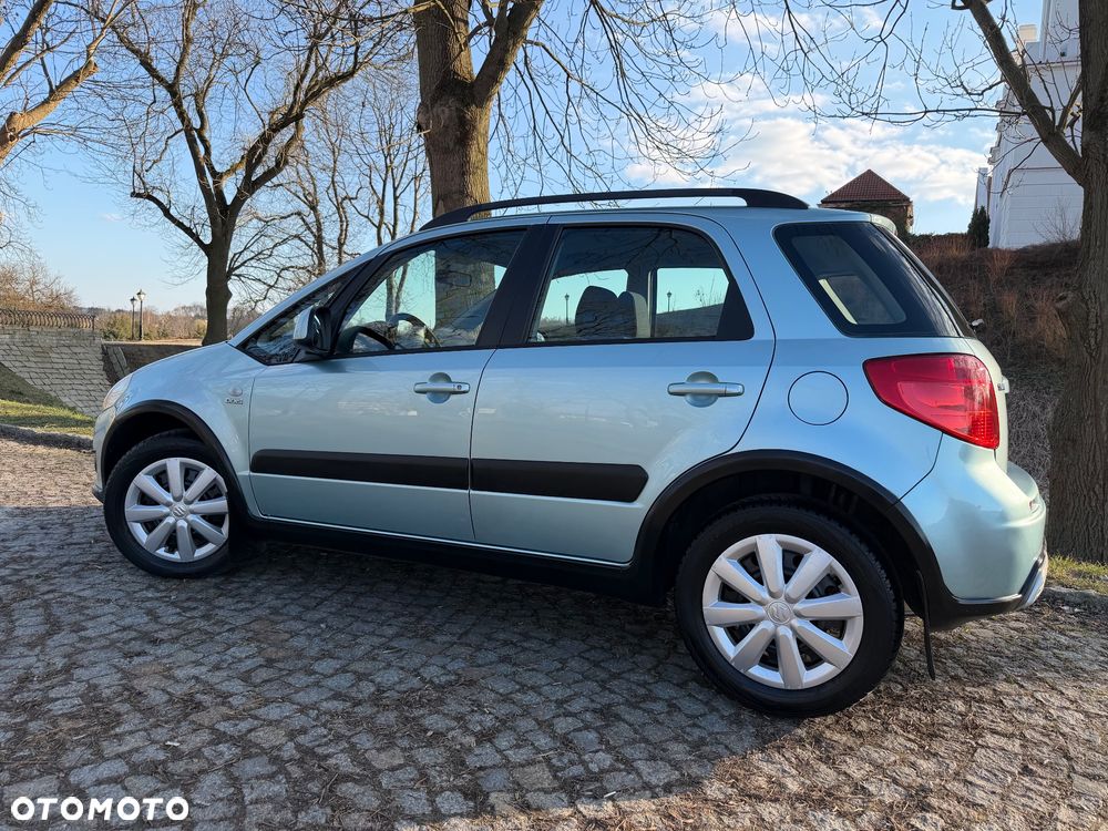 Suzuki SX4 1.9 DDiS DPF 4x4 Club - 14