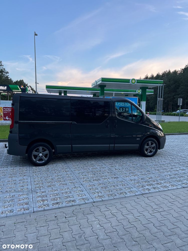 Opel Vivaro - 9