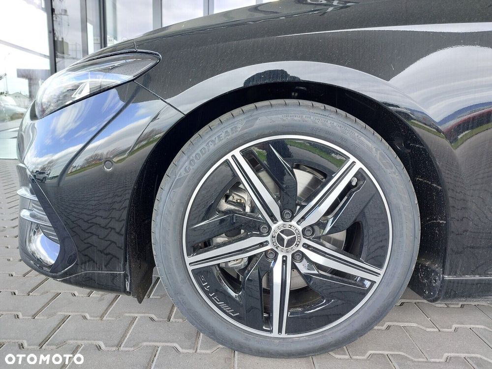 Mercedes-Benz CLA - 11