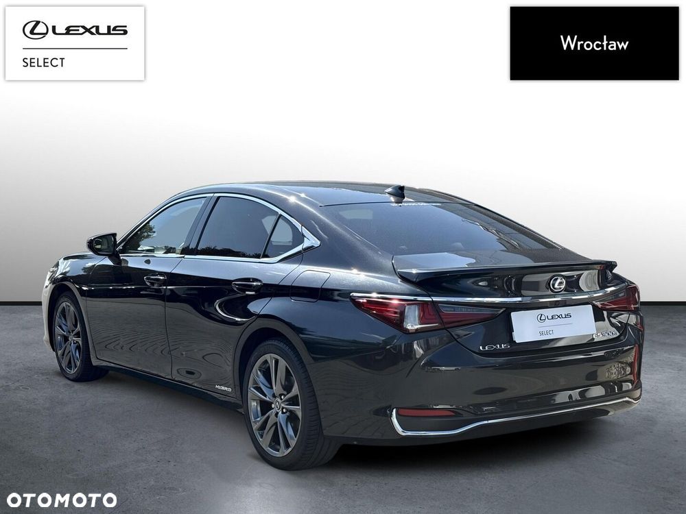 Lexus ES 300h Business Edition - 4