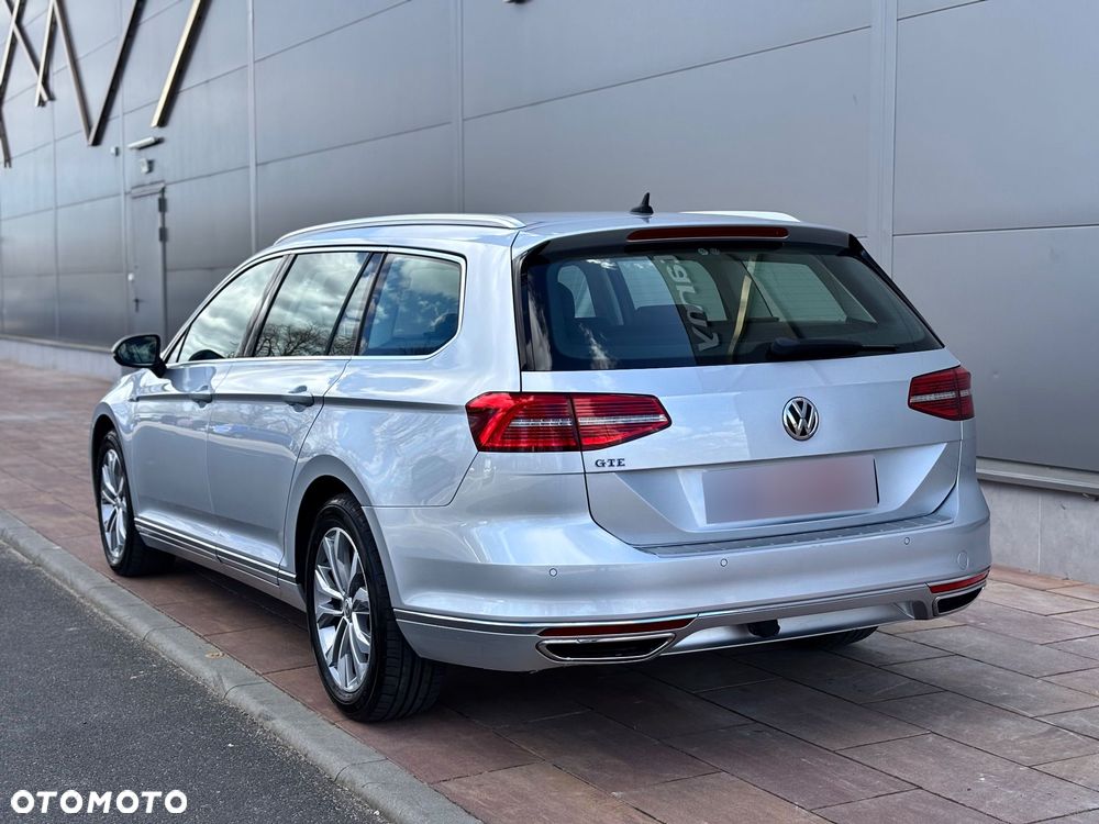 Volkswagen Passat - 6