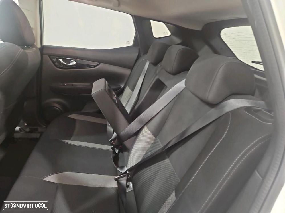 Nissan Qashqai 1.5 dCi N-Connecta J18 - 3