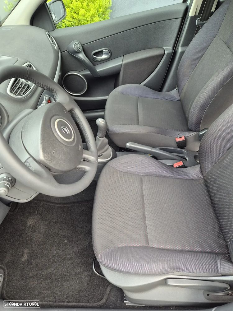 Renault Clio 1.5 dCi Confort - 10