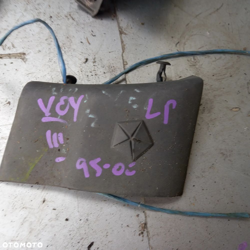 GRAND VOYAGER III 3 nakładka błotnika listwa antena zaślepkabłotnik chrysler voyager III 3 oryginał - 3