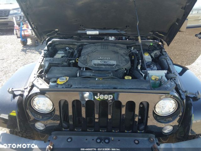 Jeep Wrangler 3.6 Unlim Sahara - 8
