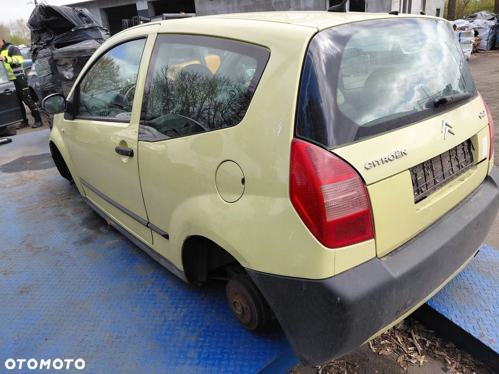 Części- Citroen c2 Rok 2004  Pojemność 1124 Moc 44 kw Benzyna - 5