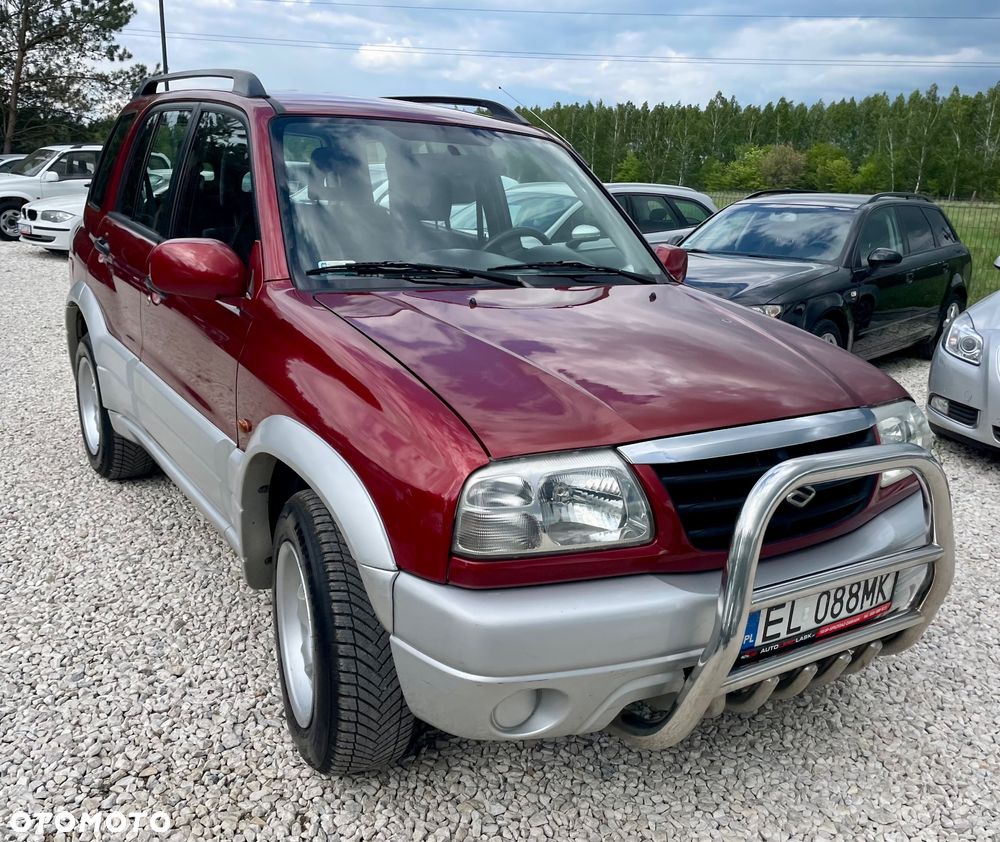 Suzuki Grand Vitara 2.0 Limited - 25