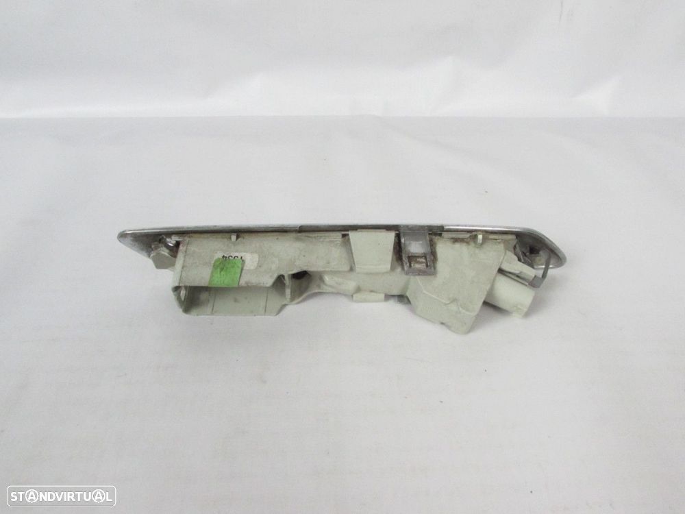 Pisca guarda-lamas 1ª Fase Direito/Frente Seminovo/ Original BMW 5 (F10)/BMW 5 T... - 2