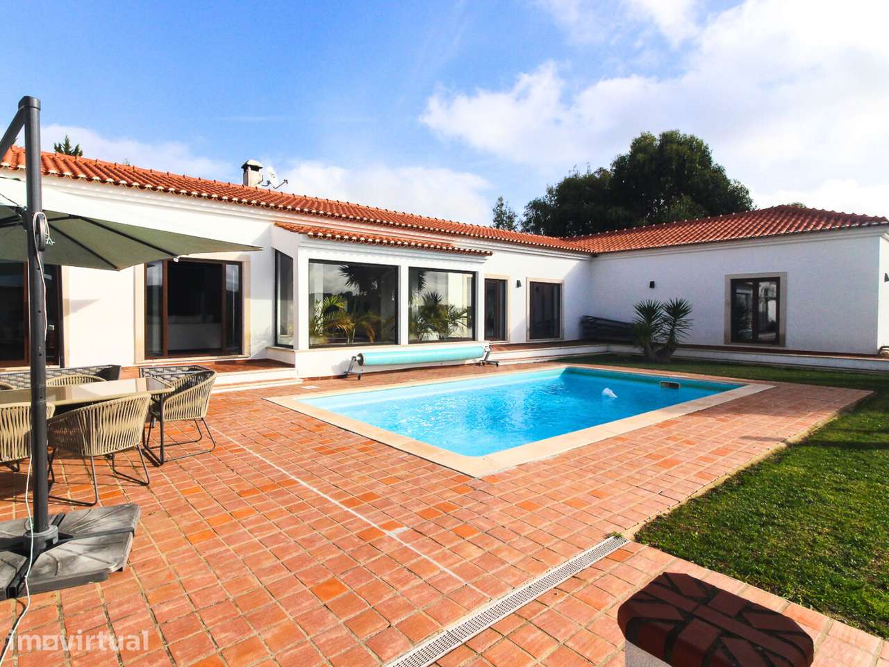 Moradia T4 com Piscina e Sauna - Grande imagem: 2/20