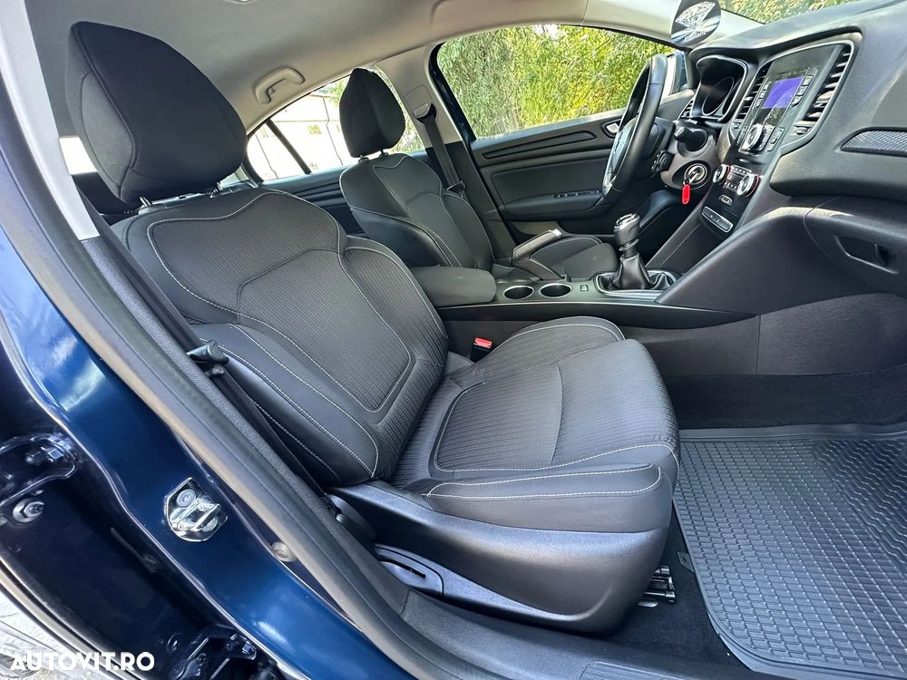 Renault Megane TCe Business - 7