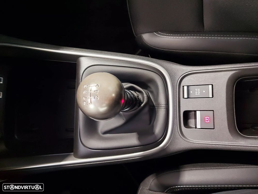 Jeep Avenger 1.2 GSE T3 Altitude - 28