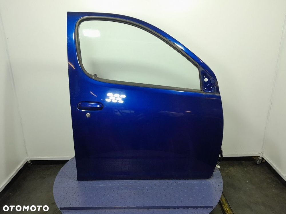 TOYOTA YARIS VERSO 8M6 DRZWI PRZÓD PRZEDNIE PRAWE - 1