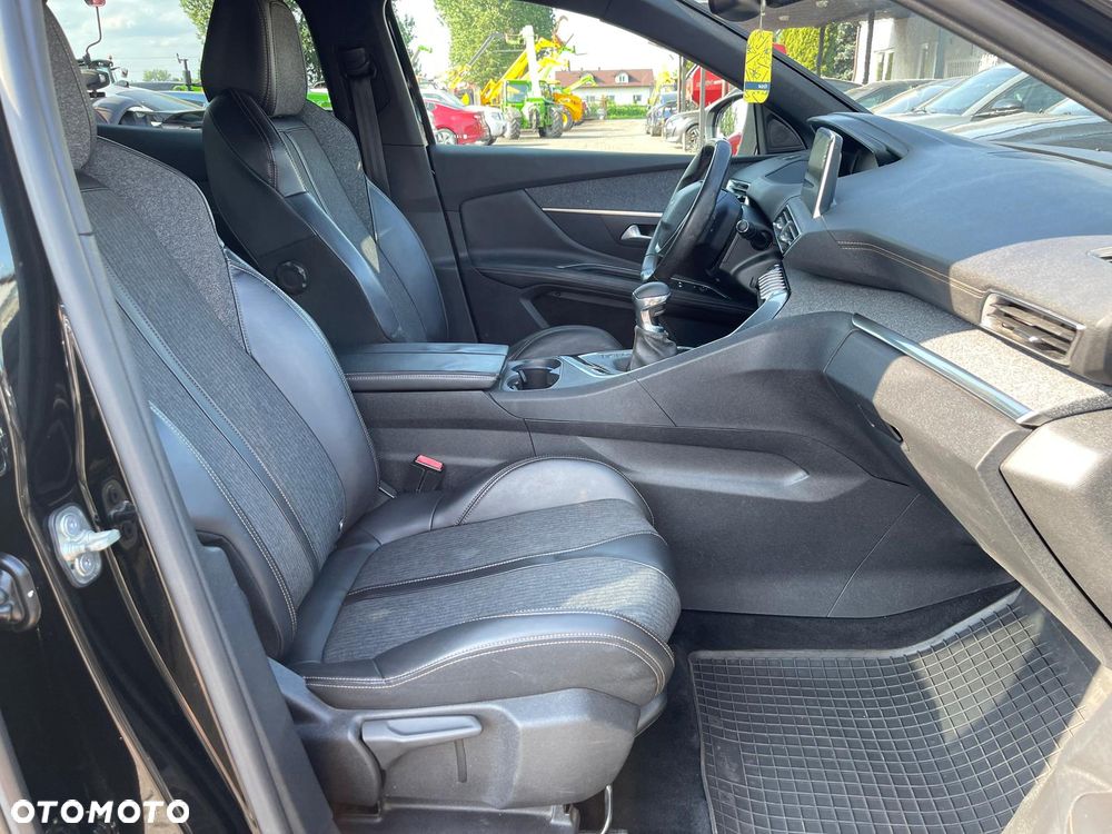 Peugeot 3008 1.2 PureTech Allure - 24