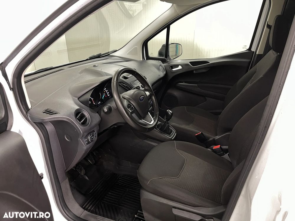 Ford Transit Courier - 5