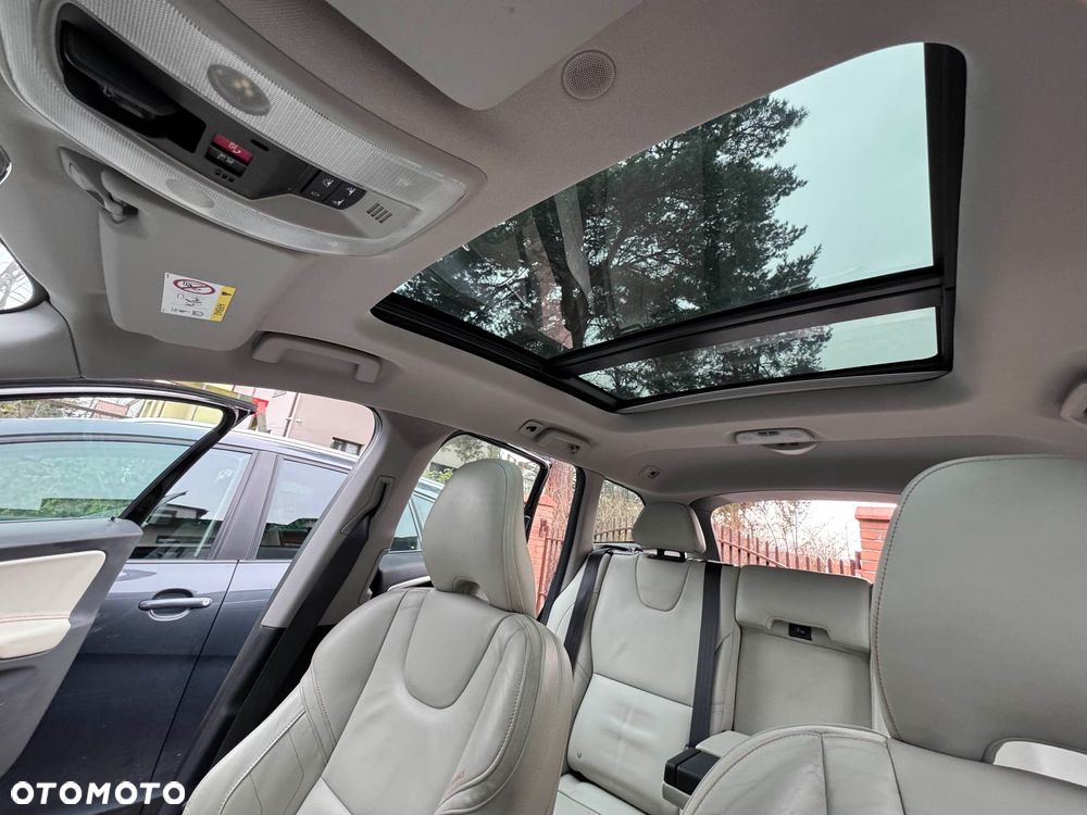 Volvo XC 60 D4 Drive-E Ocean Race - 25