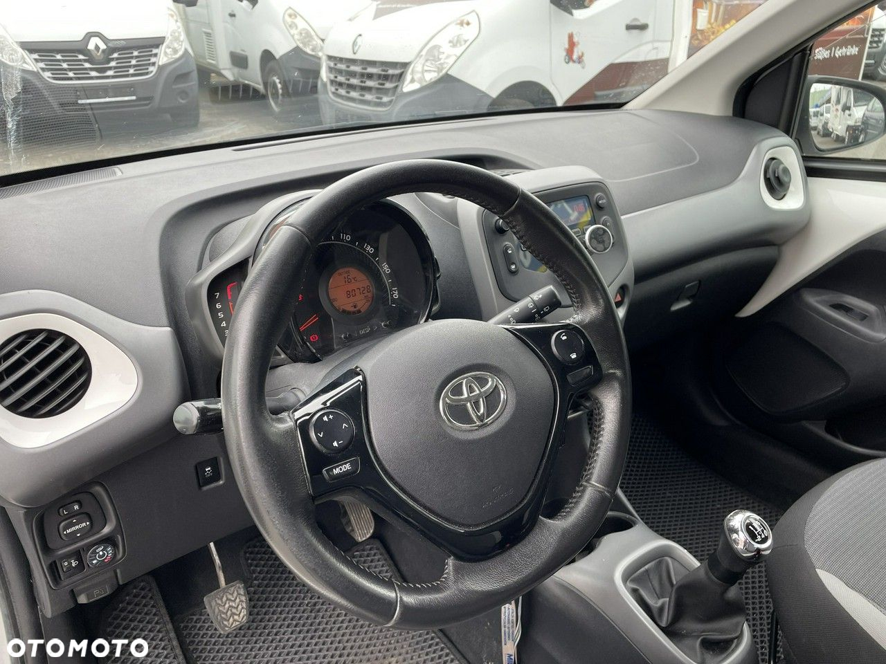 Toyota Aygo - 12