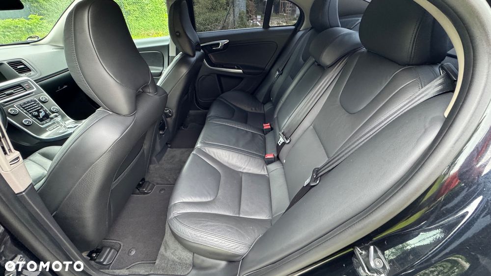 Volvo S60 T6 AWD Summum - 29