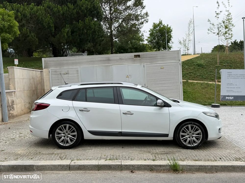 Renault Mégane Sport Tourer 1.5 dCi GT Line - 32