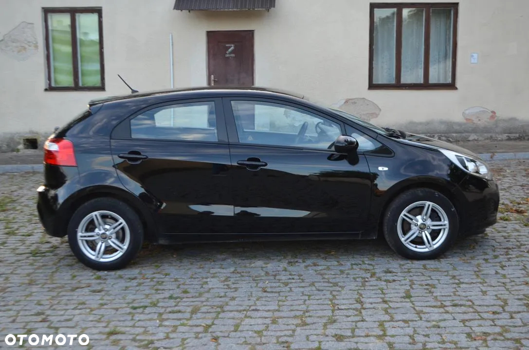 Kia Rio 1.2 Business Line - 9