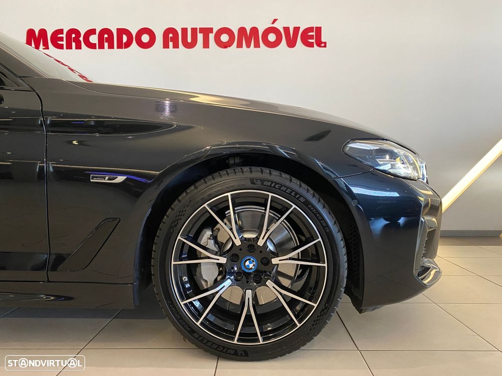 BMW 530 e Pack M - 6