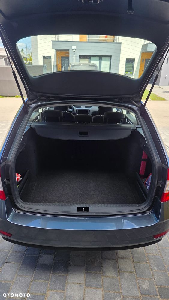 Skoda Octavia 2.0 TDI Style DSG - 5