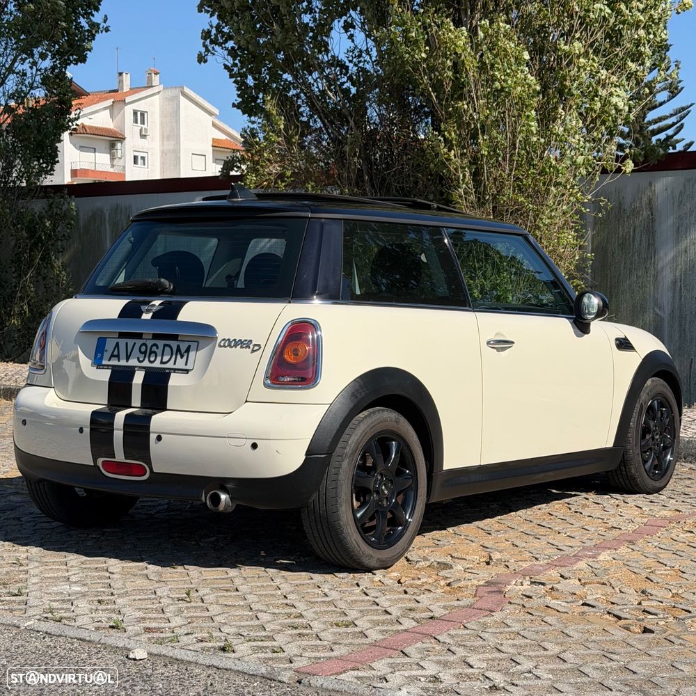 MINI 3 Portas Cooper D - 6