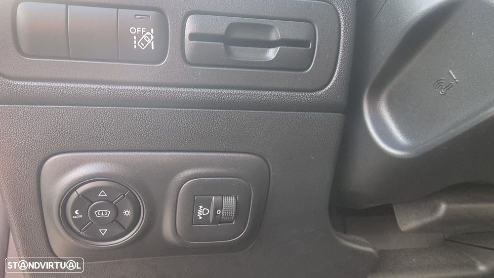 Citroën C3 Aircross 1.6 BlueHDi Feel S&S - 26