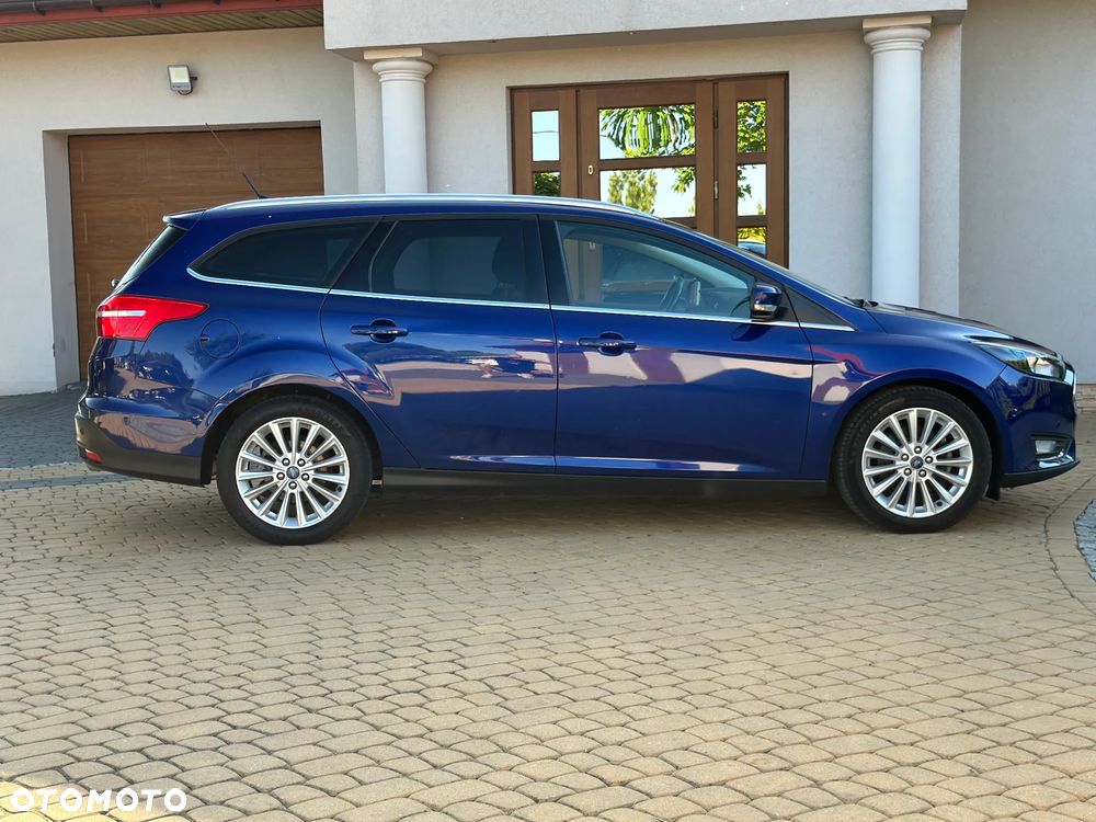 Ford Focus SW 1.5 EcoBoost S&S Sport - 13