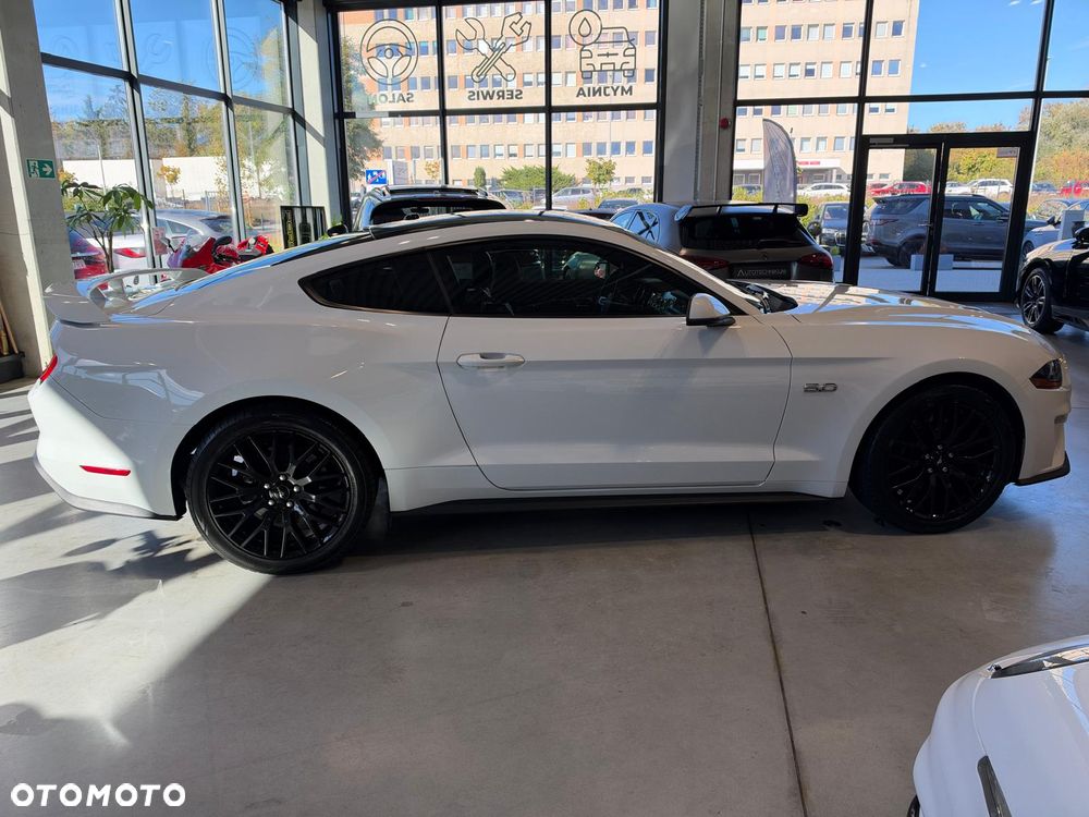Ford Mustang - 19