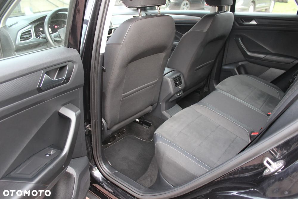 Volkswagen T-Roc 2.0 TDI SCR DSG ACTIVE - 12