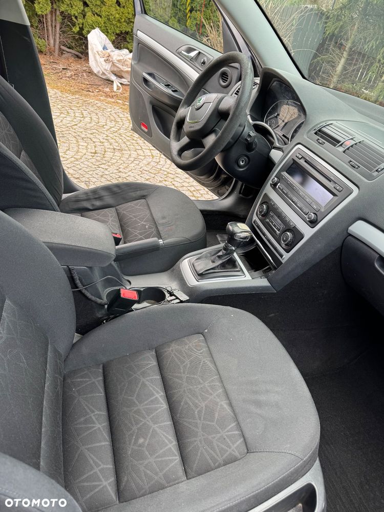 Skoda Octavia 1.6 TDI Family Plus DSG - 5