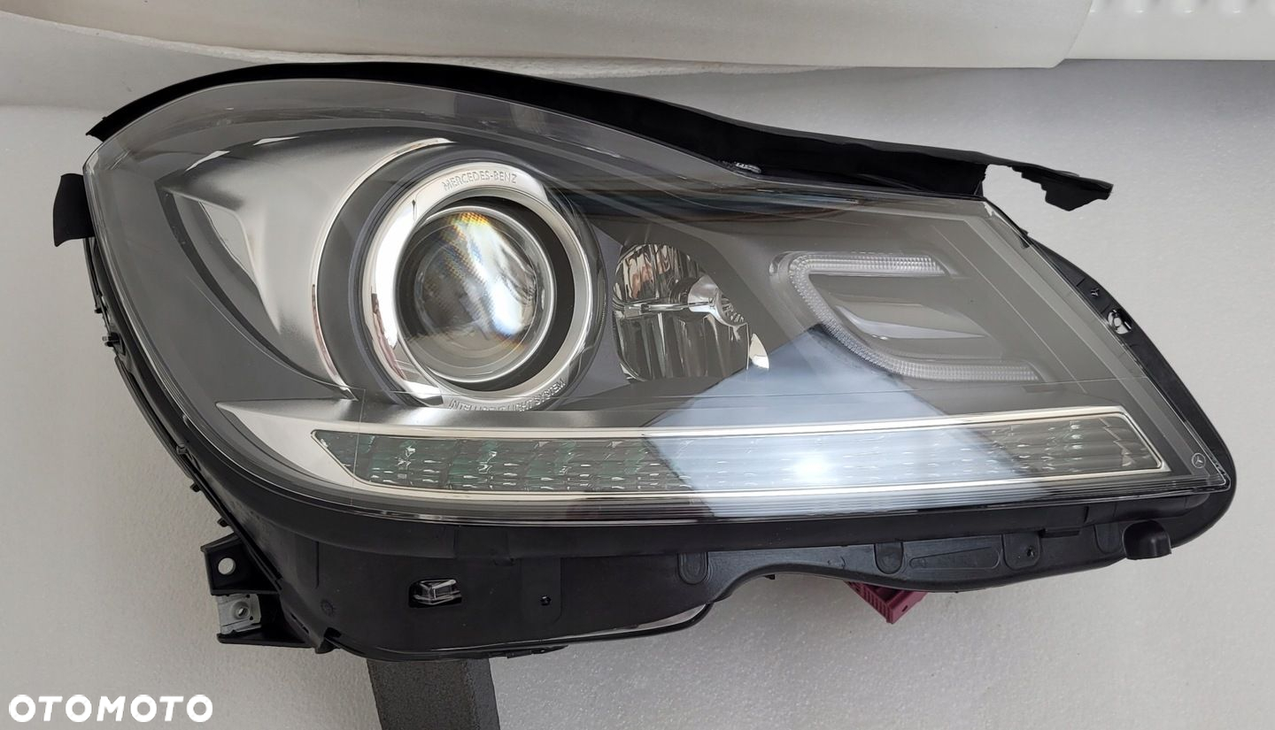 LAMPA PRAWA MERCEDES C-KLASA W204 ILS LIFT 2011- XENON A2048204439 NOWA - 5