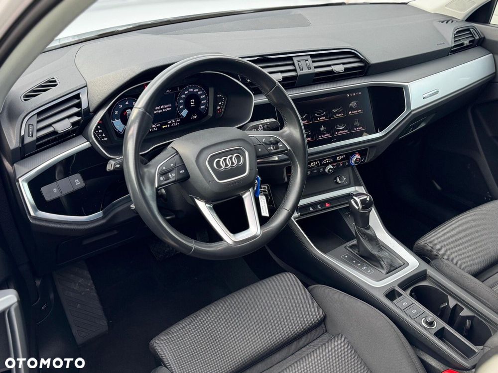 Audi Q3 - 10