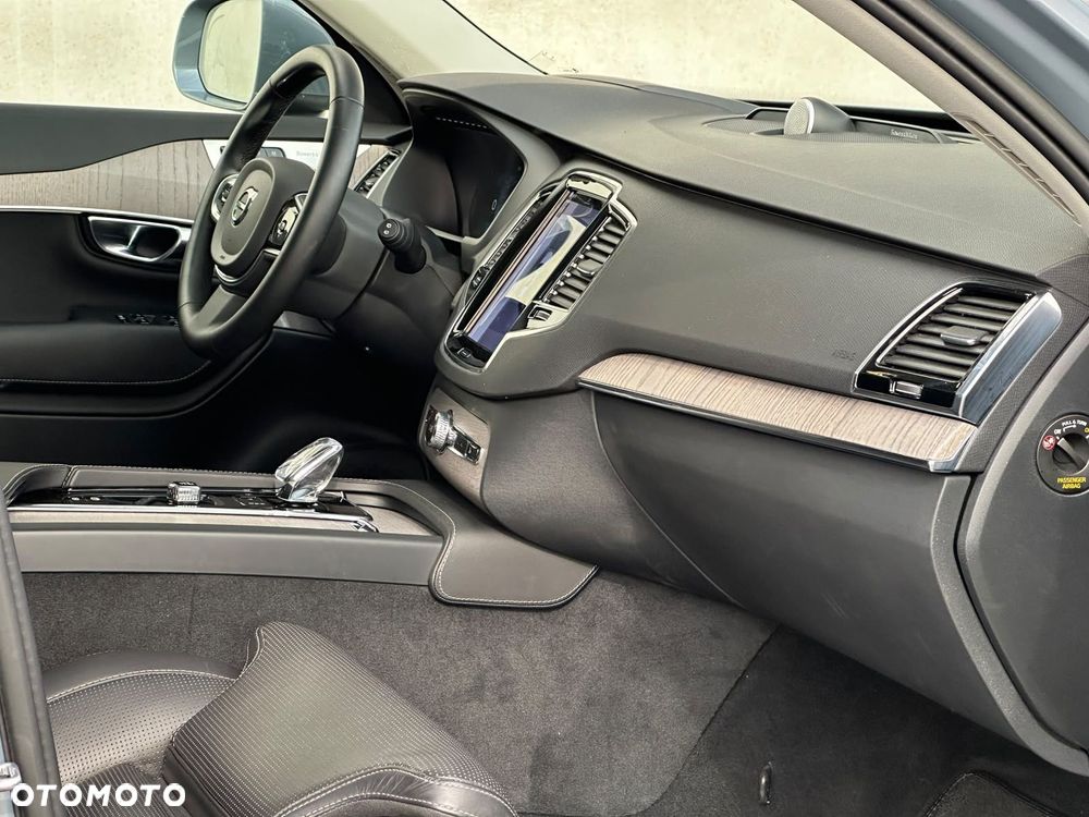 Volvo XC 90 - 39