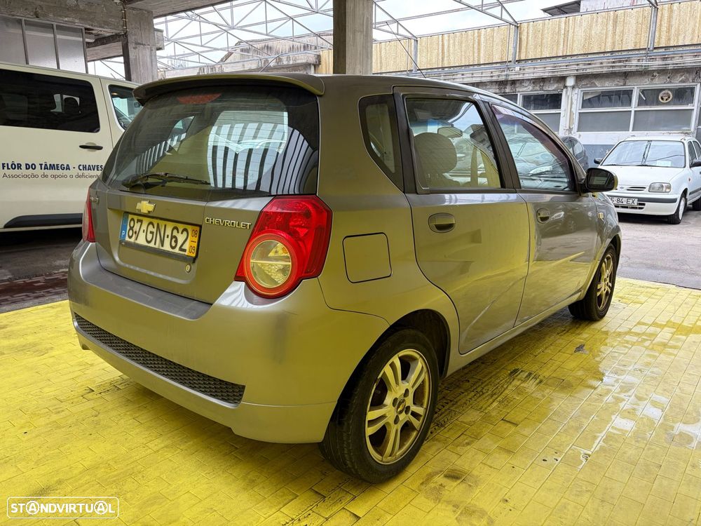Chevrolet Aveo 1.2 L - 14