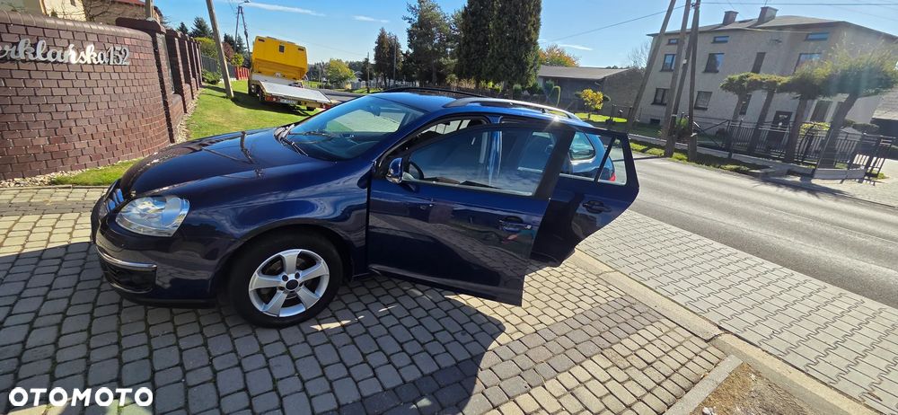 Volkswagen Golf - 23
