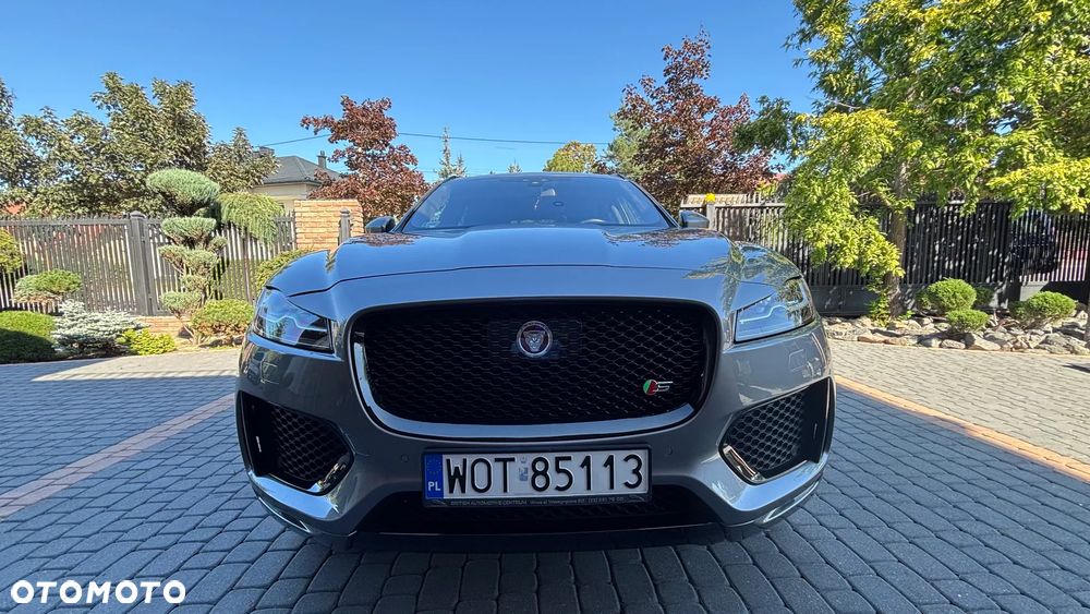 Jaguar F-Pace - 6