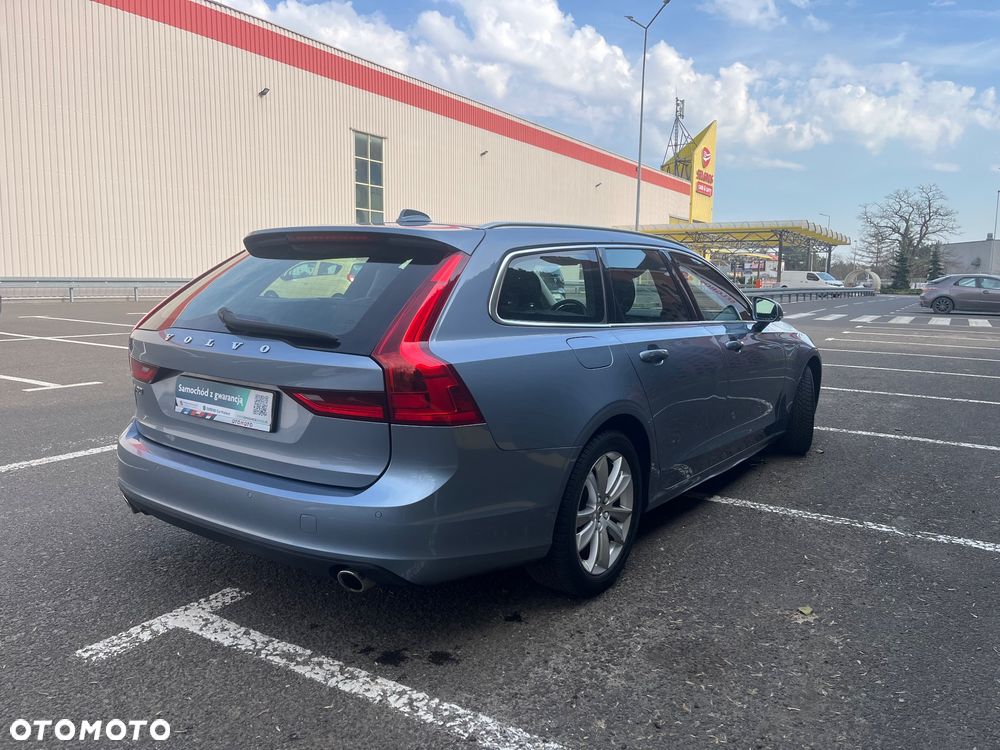 Volvo V90 D4 SCR Momentum Pro - 10